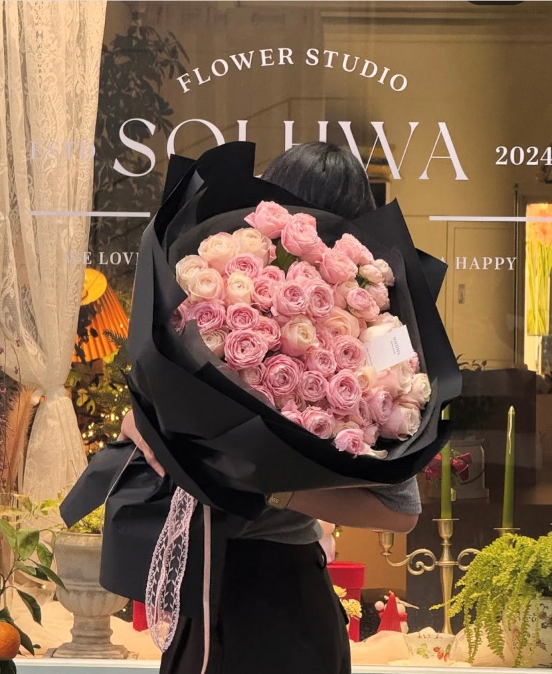 Pink and cream rose bouquet